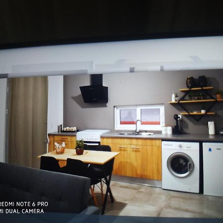 Minimal Apartment Καλαμάτα Εξωτερικό φωτογραφία